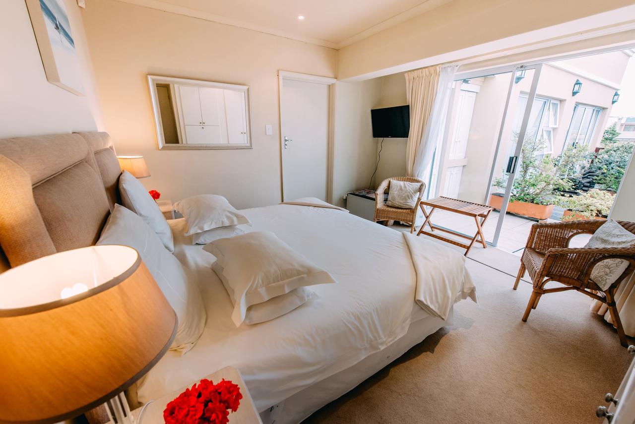 Dolphins' Playground Beachfront B&B Plettenberg Bay Dış mekan fotoğraf